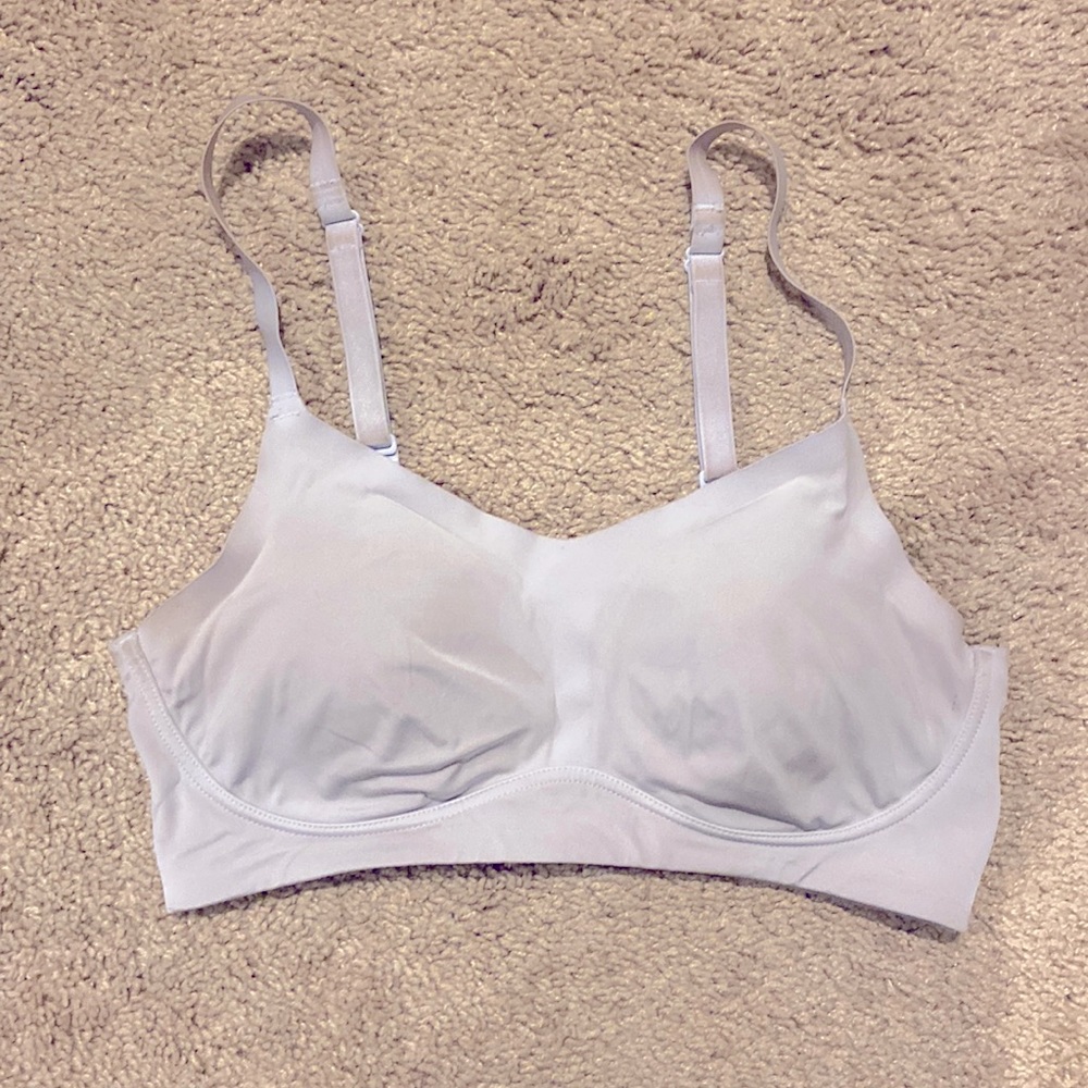 Calia by Carrie Underwood lavender sports bra